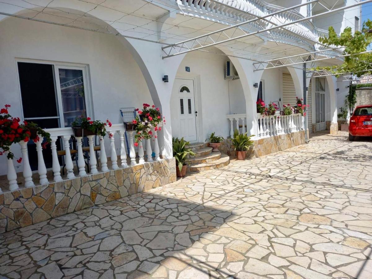 Apartments Sr Улцин Екстериор снимка